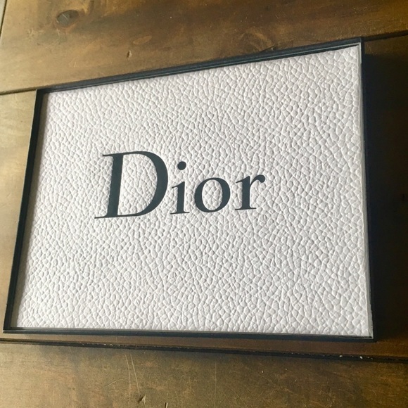 Dior and Ferragamo logo bags and free frames - Picture 4 of 4